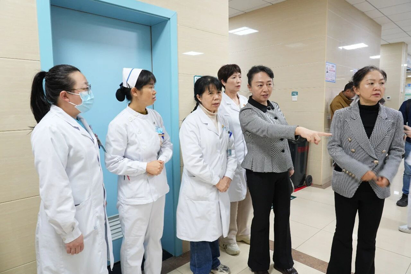 中国妇女发展基金会·伊爱基金F·PAC项目专家组一行莅临我院开展复审指导